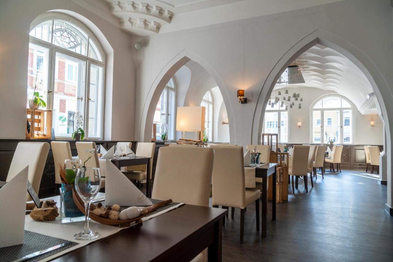 Hotel Ratskeller Schwarzenberg ชวาร์เซนเบิร์ก ภายนอก รูปภาพ
