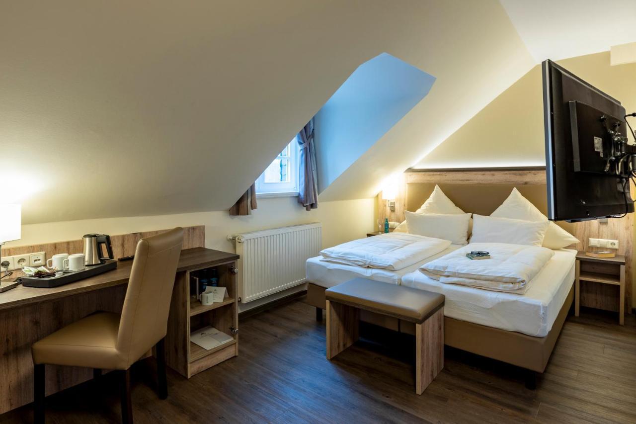 Hotel Ratskeller Schwarzenberg ชวาร์เซนเบิร์ก ภายนอก รูปภาพ