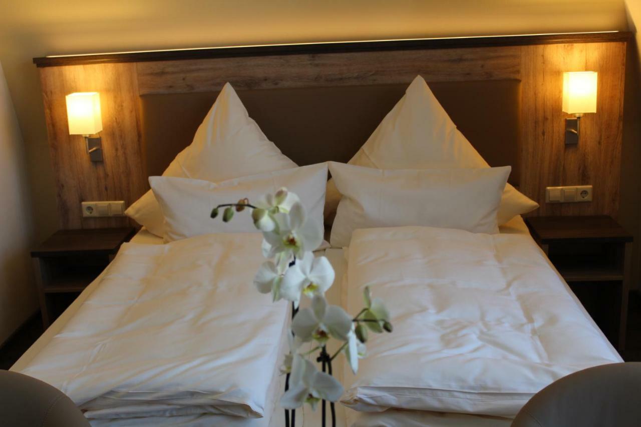 Hotel Ratskeller Schwarzenberg ชวาร์เซนเบิร์ก ภายนอก รูปภาพ