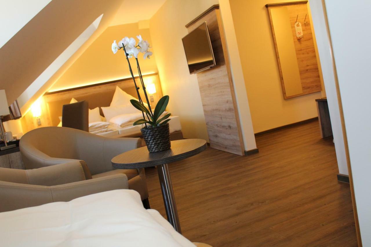 Hotel Ratskeller Schwarzenberg ชวาร์เซนเบิร์ก ภายนอก รูปภาพ