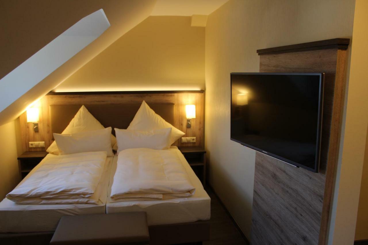 Hotel Ratskeller Schwarzenberg ชวาร์เซนเบิร์ก ภายนอก รูปภาพ