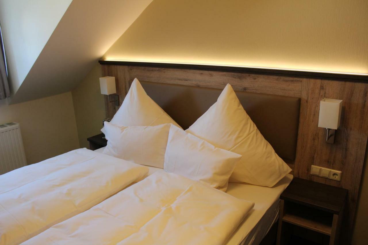 Hotel Ratskeller Schwarzenberg ชวาร์เซนเบิร์ก ภายนอก รูปภาพ